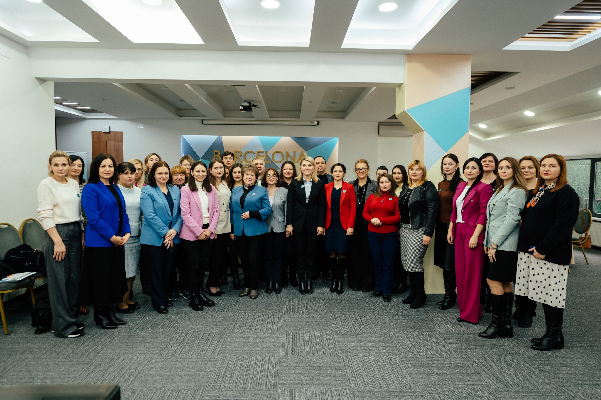 Masa rotundă: „Rolul organizațiilor de femei și a societății civile în supravegherea democratică a sectorului de securitate și prevenirea conflictelor”